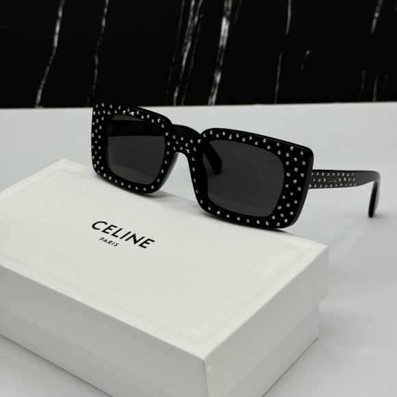 NEW CL4213IS 01A CELINE BLACK GREY OVERSIZED SQUARE WOMEN CELINE SUNGLASSES - Picture 2 of 11